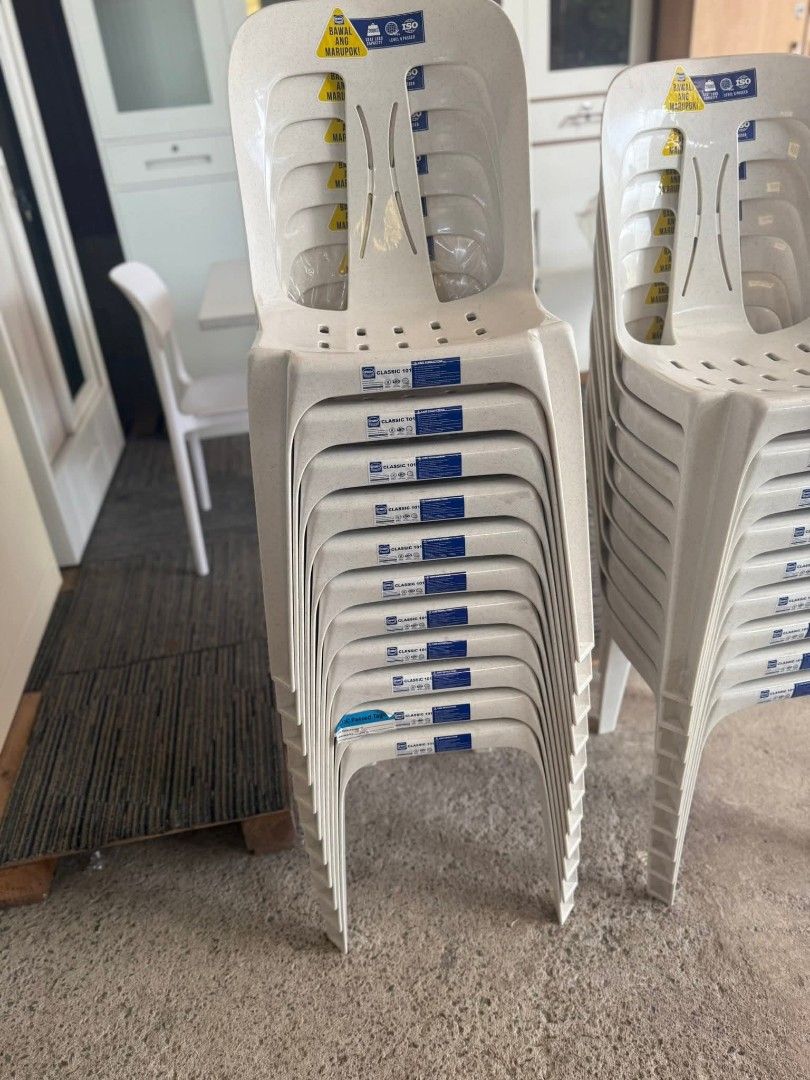 Uratex Plastic Chairs - Stackable (Category: Chairs) located in Binan City. Submitted by plesisrhin96177 (Listing ID 1420573010, Image 2). Description: BRAND-NEW URATEX MONOBLOCK CHAIR - Uratex plastic chairs - Durable and stackable design - Comfortable backrest - Color: White with blue accents - Ideal for indoor and outdoor use - Perfect for events or everyday seating.