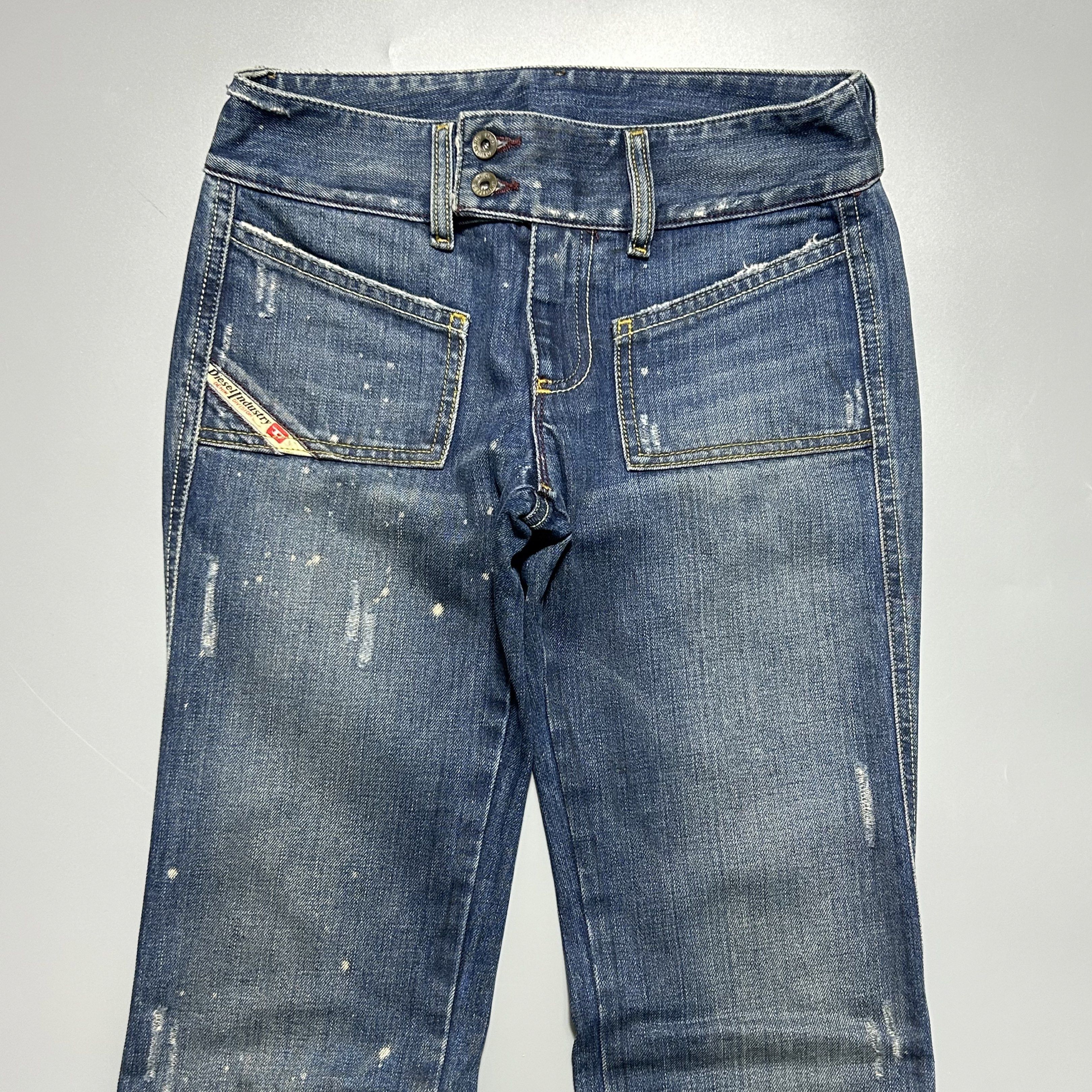 Vintage Diesel Distressed Jeans (Category: Jeans) located in Cavite. Submitted by datsoretro (Listing ID 1420734004, Image 3). Description: Used to perfection. Stylish design. Durable material. Ready to wear..