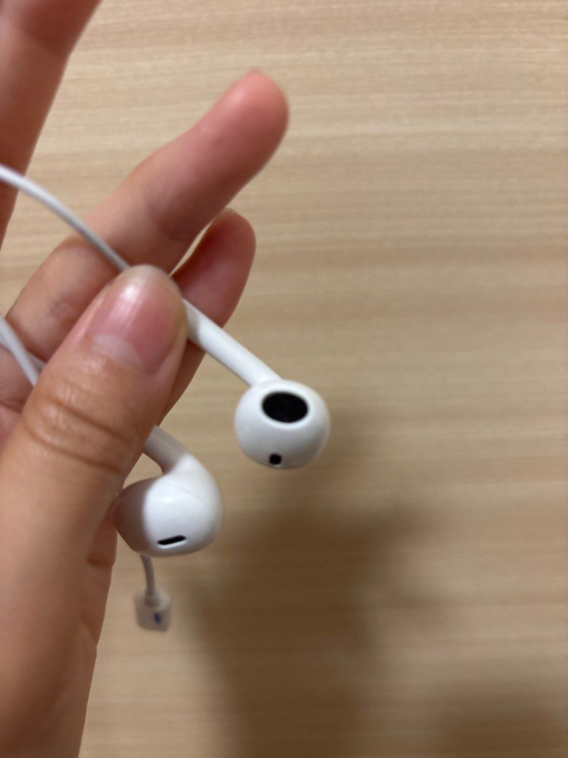Wired Earpiece65561363415810112