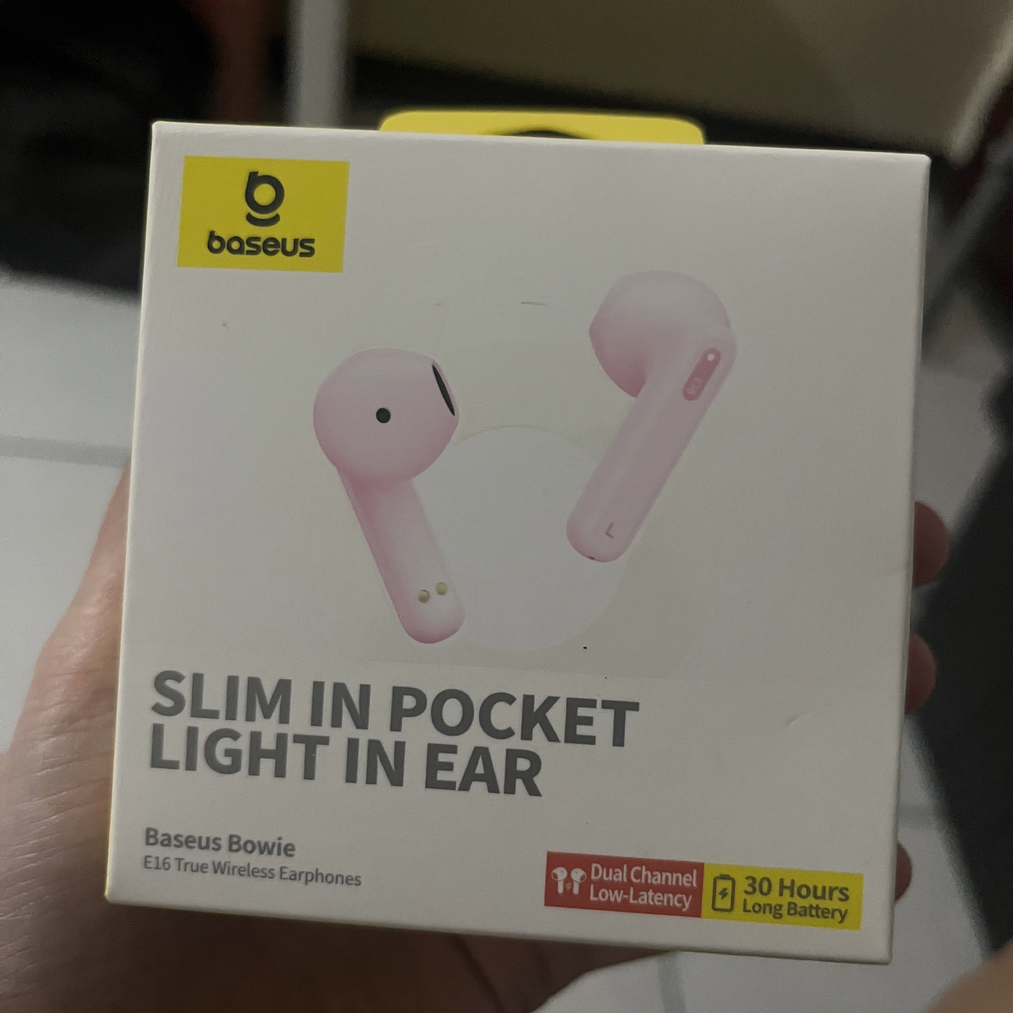 Wireless Headphone (Category: Headphones & Headsets) located in Caloocan City. Submitted by justprettythings07 (Listing ID 1420697617, Image 1). Description: .