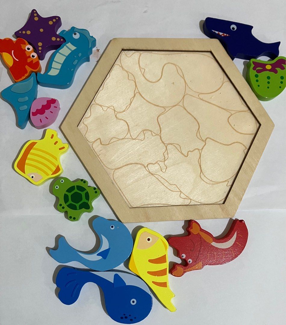Wooden animal puzzle (Category: Board Games & Puzzles) located in Quezon City. Submitted by happy_starlight (Listing ID 1420588886, Image 2). Description: .