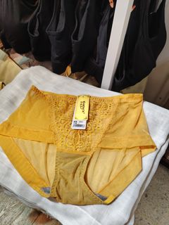 （分類：）位於 。 由 withqueenie 提交（商品編號 1424042782，圖片 1）。簡介： 。