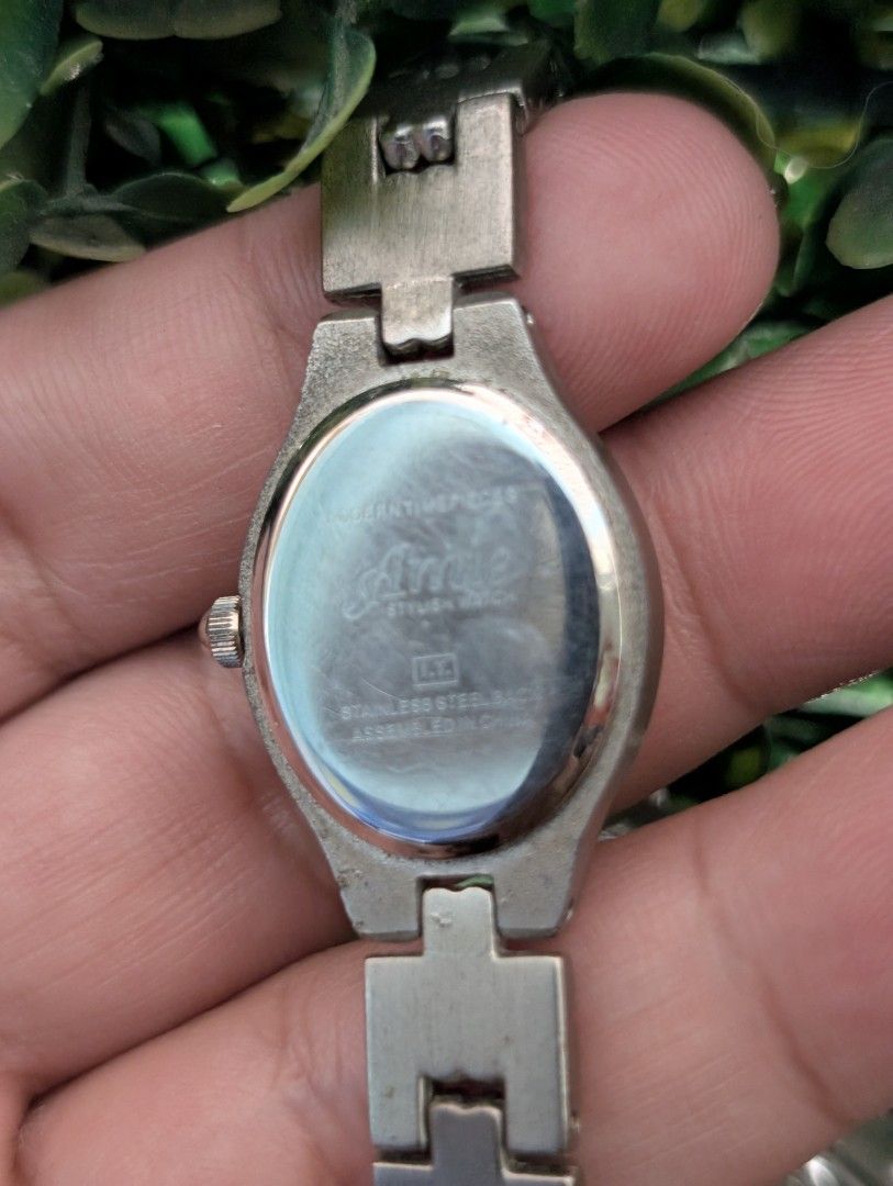 Amie Stainless Steel Watch (Category: Women's Watches) located in Muntinlupa City. Submitted by luckyfrogzone (Listing ID 1424044014, Image 2). Description: - Blue dial with silver-tone hands and markers - Stainless steel band and case - Water-resistant design - Classic style for everyday wear.