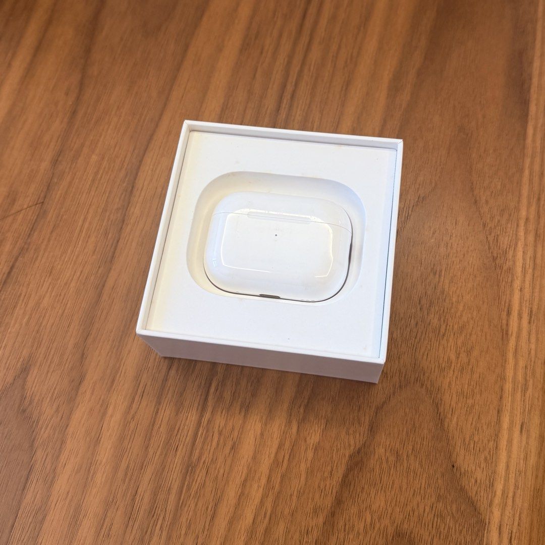 Apple AirPods Pro 2nd Generation65582168115203111