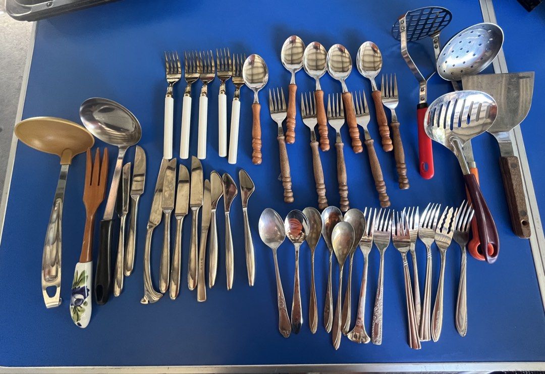 Assorted Cutlery Set (Category: Dinnerware & Cutlery) located in Calasiao. Submitted by maxwayne200413 (Listing ID 1424023353, Image 2). Description: Original stainless assorted from Japan .