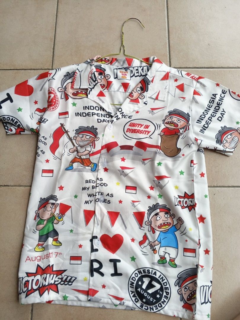 BAJU KEMERDEKAAN 17 AGUSTUS (Kategori: 8 hingga 12 tahun) berada di Tangerang. Dikirim oleh rrrzen (ID iklan 1424063324, Gambar 1). Deskripsi: LD 85 CM PJ BAJU 55CM bisa utk usia 8/9/10 tahun no minus.