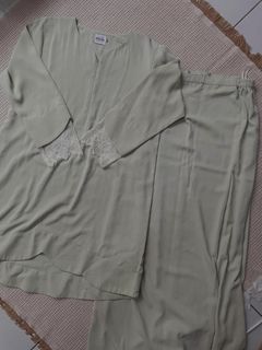 (Category: ) located in . Submitted by lions.thrift (Listing ID 1424162811, Image 1). Description: .
