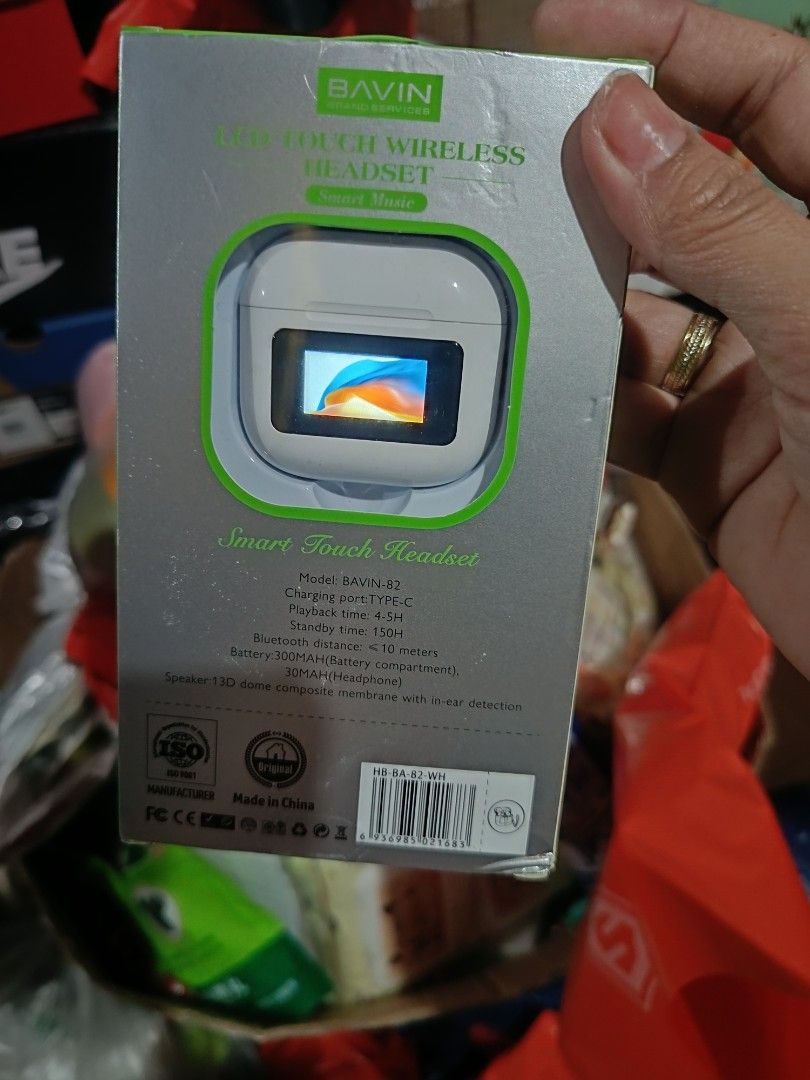 Bavin B2 LCD Touch Wireless Headset (Category: Earphones) located in Manila. Submitted by aringother24058 (Listing ID 1424127523, Image 2). Description: bavin touch screen bluetooth earpods.