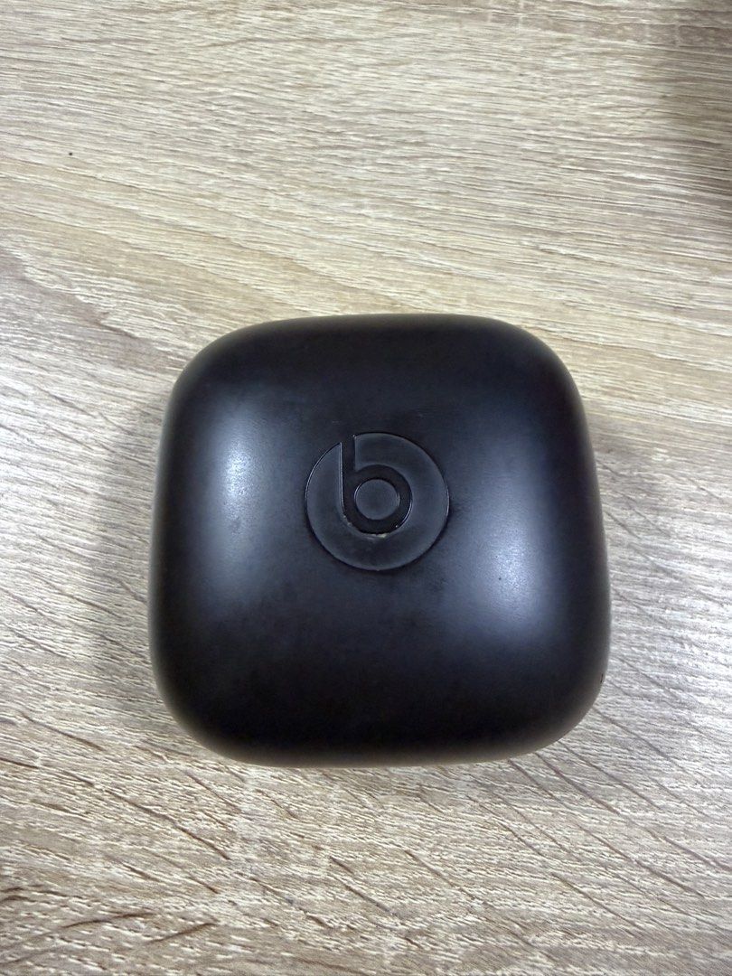 Beats Powerbeats Pro - Navy (Category: Headphones & Headsets) located in Pasig City. Submitted by april_ann004 (Listing ID 1424108789, Image 3). Description: - Navy blue Beats Powerbeats Pro wireless earphones - Includes charging case - Features ear hooks for a secure fit - Beats logo on the charging case RFS: upgraded to Powerbeats Pro 2.