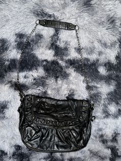 (Category: ) located in . Submitted by 22B_Garments (Listing ID 1424150006, Image 1). Description: .