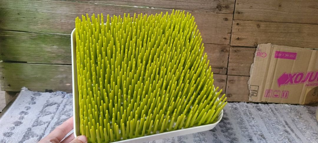 BOON DRYING RACK (Category: Breastfeeding & Bottle Feeding) located in Sablan. Submitted by gongonshelley12 (Listing ID 1424151162, Image 1). Description: 👉👉250 ONLY👈👈 Boon Grass Countertop Drying Rack EXCELLENT CONDITION.