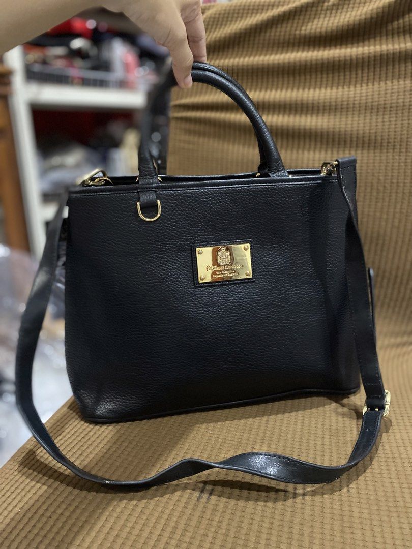 Branded Bags Office Bags (Category: Shoulder Bags) located in Cadiz. Submitted by saveandstyleph (Listing ID 1424138542, Image 2). Description: .