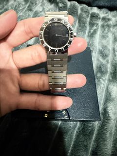 (Category: ) located in . Submitted by buy.that.bag (Listing ID 1424083280, Image 1). Description: .