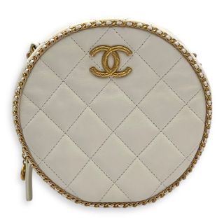 (Category: ) located in . Submitted by carousellluxury (Listing ID 1418057471, Image 1). Description: .