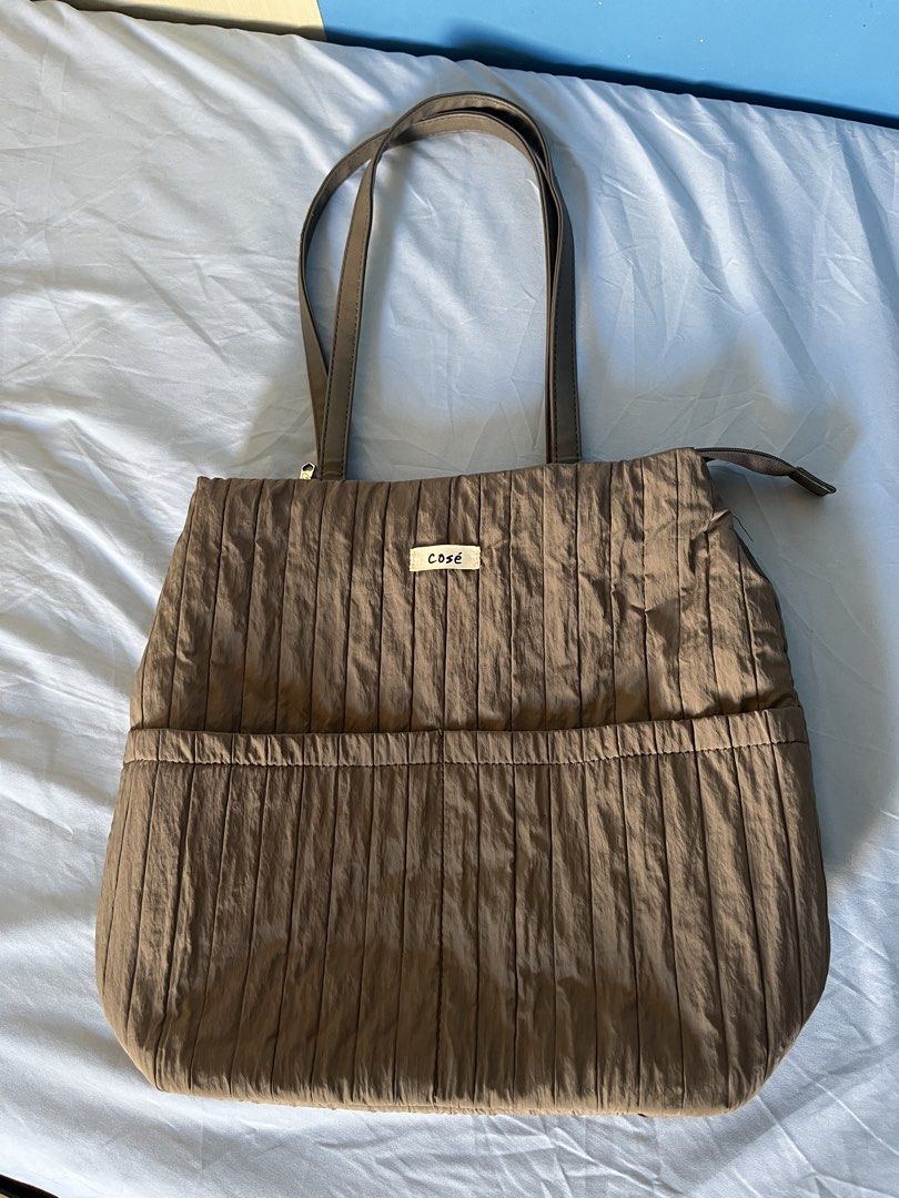 Cosé Pleated Tote Bag (Category: Tote Bags) located in Imus. Submitted by pamlndrs (Listing ID 1424022807, Image 1). Description: Cosé Cassipi Shoulder Bag - Can fit an iPad - Used only once - Properly stored - In great condition Message me for more photos..