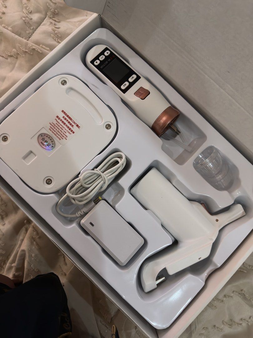 EZ Injector mesotherapy meso gun (Category: Medical Supplies & Tools) located in Bulacan. Submitted by yourduchess (Listing ID 1424063895, Image 2). Description: Good as new Works well Used a few times for mesotherapy Rfs: migrating soon.
