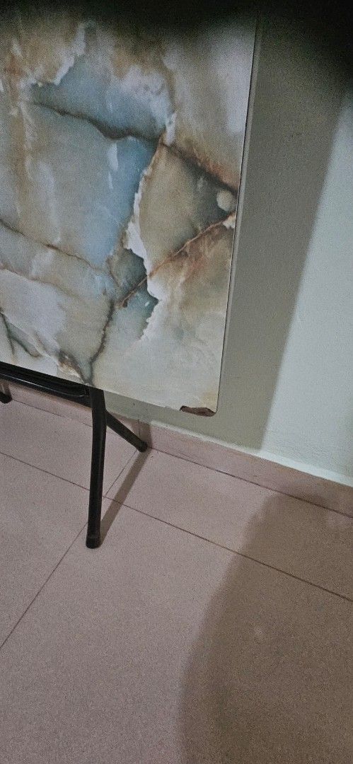 Foldable table (Category: Tables & Sets) located in Singapore. Submitted by nickccn55 (Listing ID 1424089555, Image 2). Description: 90cm x 60 cm very functional very practical space saving a slight chip at corner pick up near lorong chuan .