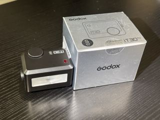 （分類：）位於 。 由 lamthjason 提交（商品編號 1424111535，圖片 1）。簡介： 。