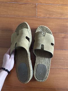 (Category: ) located in . Submitted by juliephuong (Listing ID 1424048118, Image 1). Description: .