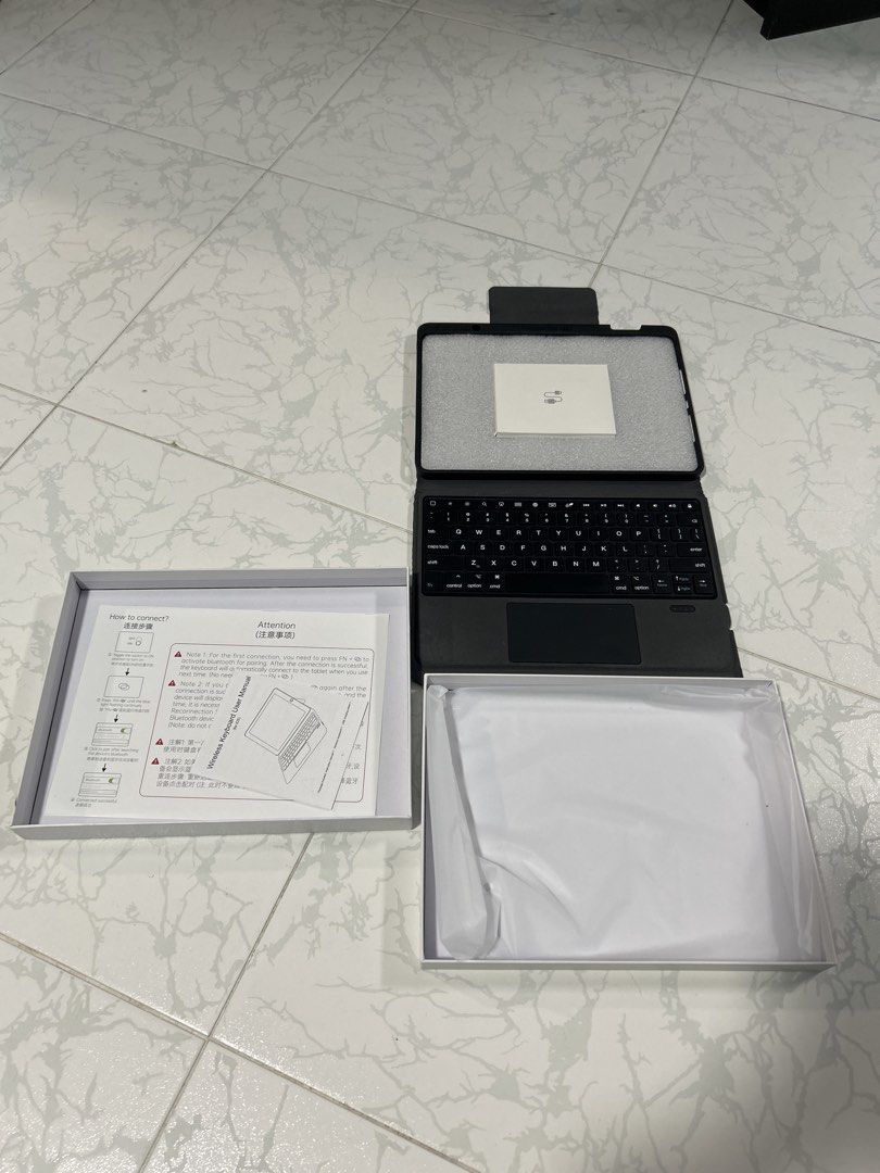 iPad 10.2” cover with keyboard