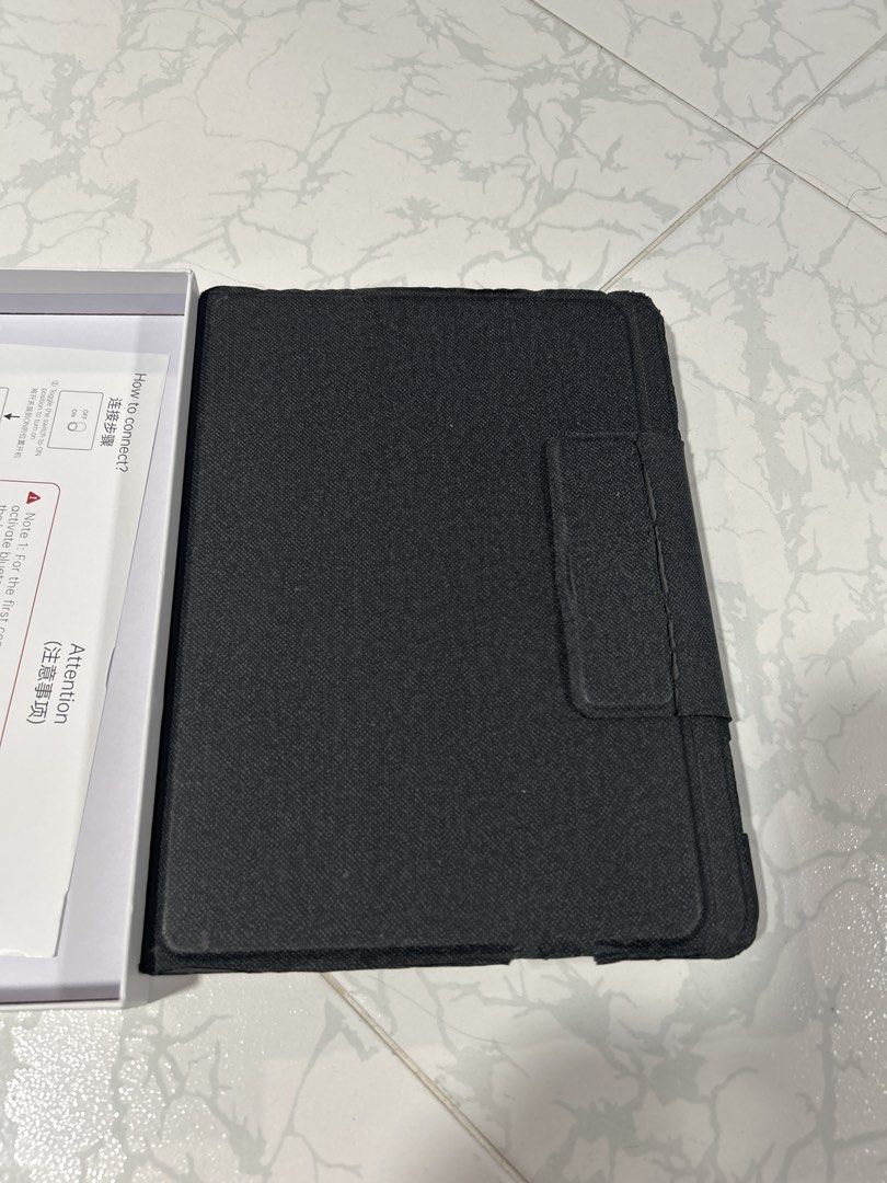 iPad 10.2” cover with keyboard442353297581025281