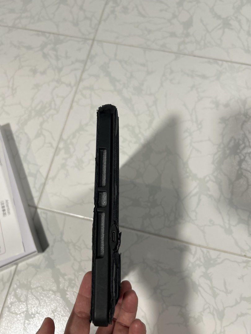 iPad 10.2” cover with keyboard442353297581025284