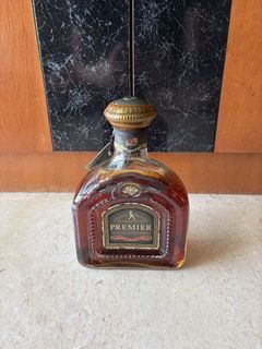 Johnnie Walker Premier Rare Old, Oak Cask, 43% whisky bottle