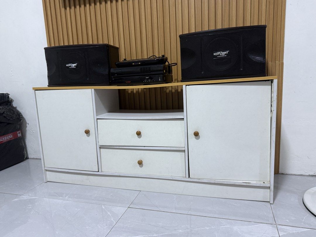 Konzert Speakers ONLY (Category: Soundbars, Speakers & Amplifiers) located in Manila. Submitted by missey23 (Listing ID 1424144259, Image 1). Description: SPEAKERS ONLY. Good gondition No Amplifier. No player..
