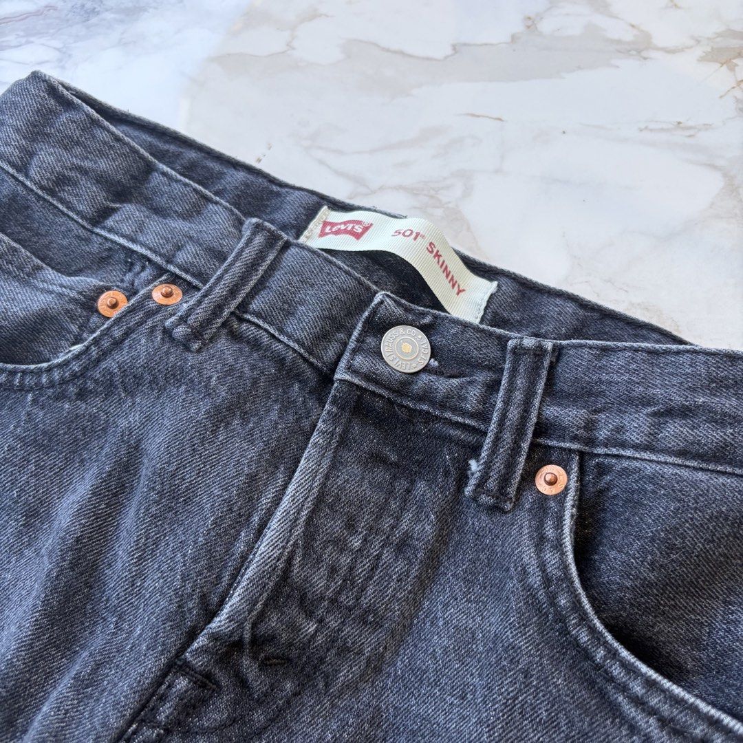 Levi's 501 Skinny Jeans (Category: Jeans) located in Bulacan. Submitted by speczone (Listing ID 1424141383, Image 3). Description: No issue, authentic 501..
