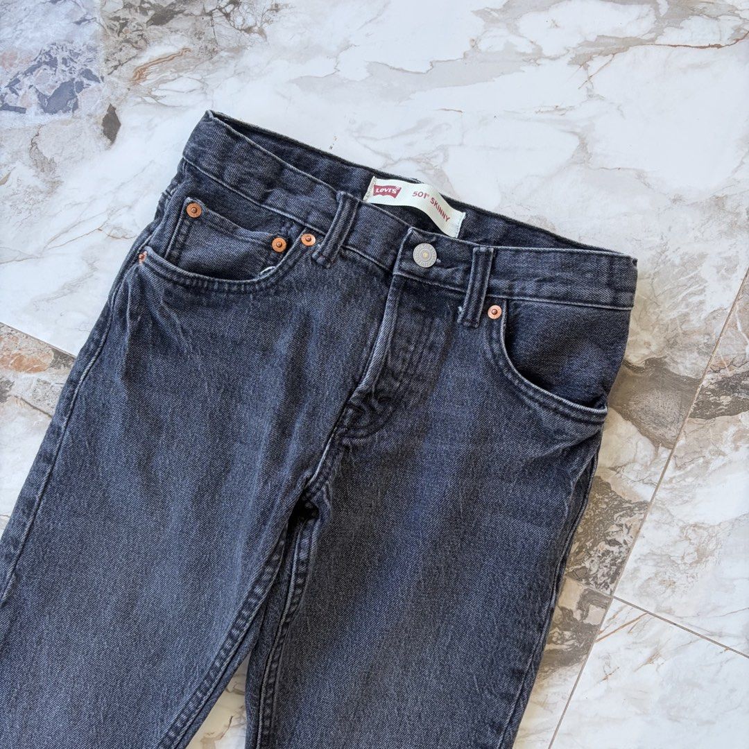 Levi's 501 Skinny Jeans (Category: Jeans) located in Bulacan. Submitted by speczone (Listing ID 1424141383, Image 2). Description: No issue, authentic 501..