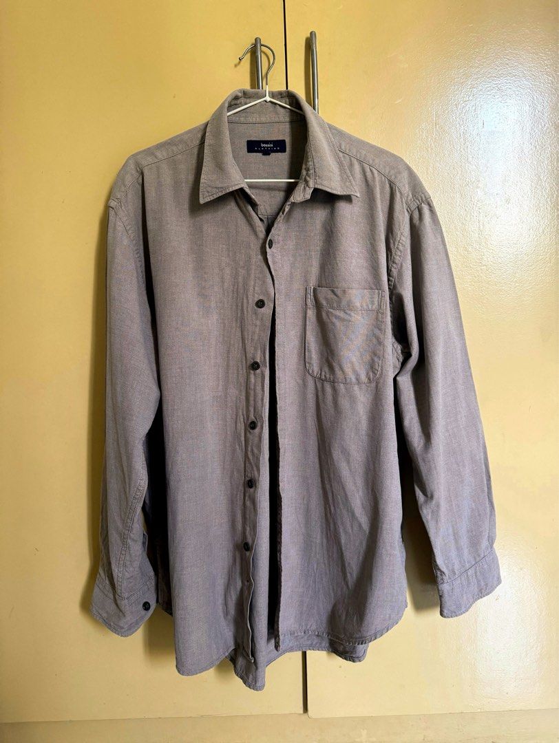 Long Sleeve Brown Outfit (Category: Tshirts & Polo Shirts ) located in Mandaluyong City. Submitted by rxstudio (Listing ID 1424022346, Image 2). Description: Long Sleeve Shirt | Brown Size: Large Dimes: 24 x 29 No Issues ₱450 + SF Pick-up/Meet-up: Mandaluyong, Highway Hills (recommended to avoid scams) Delivery: Available via Lalamove (Shipping fee to be shouldered by the buyer).