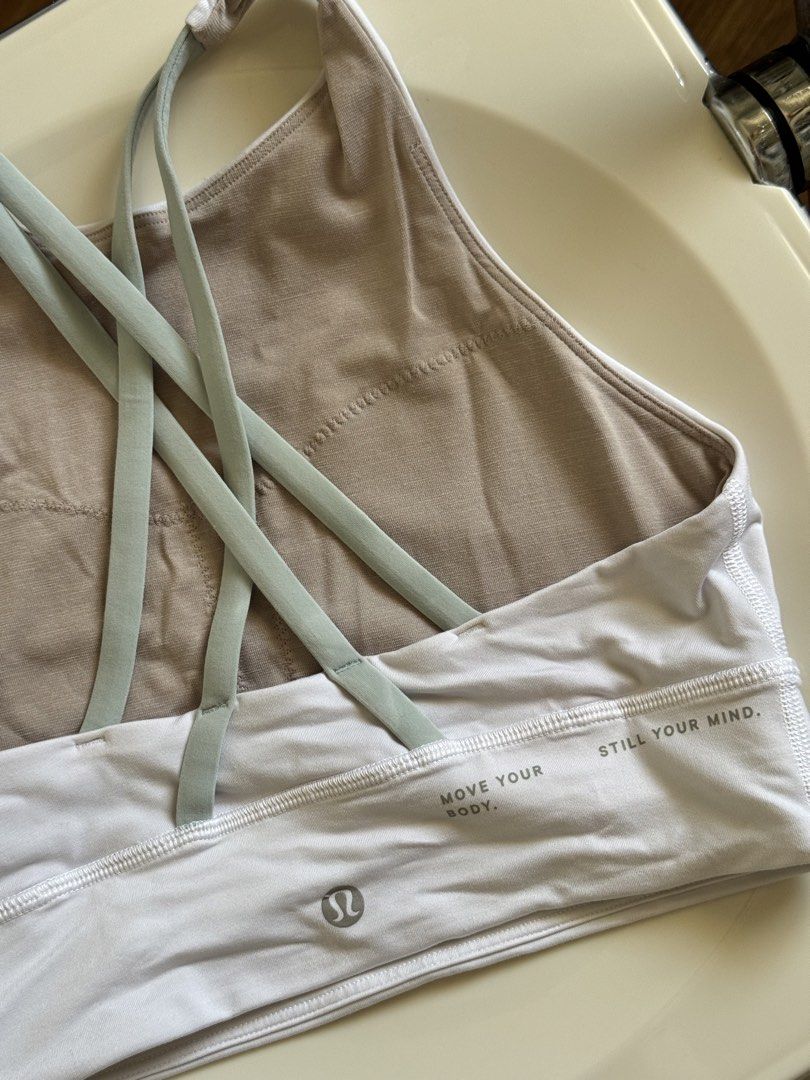 Lululemon Energy High-neck Longline Bra (Category: Activewear) located in Pasig City. Submitted by closetmaxxing (Listing ID 1423988388, Image 3). Description: dot 6 cut tag authentic rfs: decluttering .