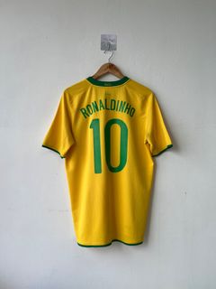 (Category: ) located in . Submitted by sundayfootballshirts.my (Listing ID 1424147767, Image 1). Description: .