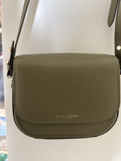 （分類：）位於 。 由 cherriiho 提交（商品編號 1424022245，圖片 1）。簡介： 。