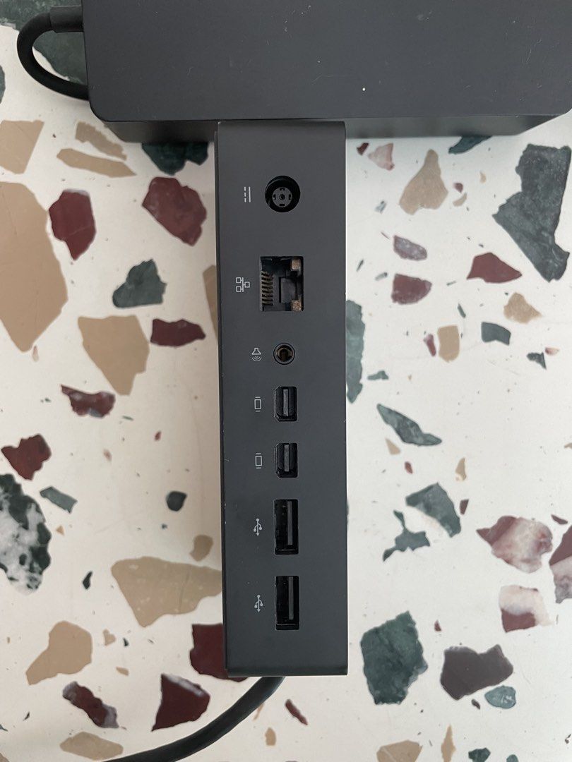 Microsoft Surface Docking Station406018822149263361