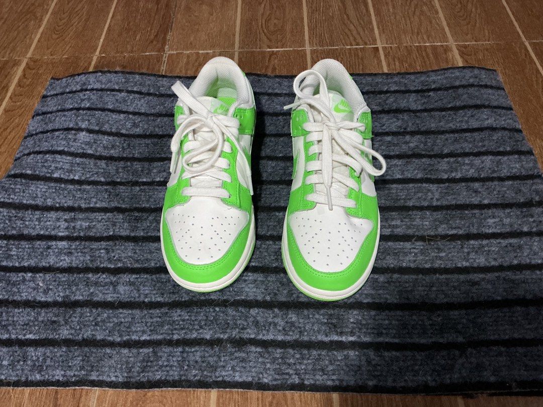 Nike Dunk Low Sail/ Green Strike (Category: Sneakers) located in Quezon City. Submitted by a_basco (Listing ID 1424038338, Image 3). Description: ‼️PLEASE READ BEFORE MESSAGING‼️ Size: US 6 UK 3.5 Condition: 10/10 (Brand New/ Never Worn/ Uncreased) Inclusion: Shoes Only (No Original Box) Honest Issue: no box dahil galing US pa yung shoes. Iniwan lang box to save some luggage space but guaranteed never worn. Can provide additional pictures or vide