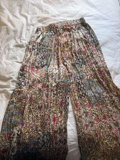 (Category: ) located in . Submitted by leecloset (Listing ID 1424030358, Image 1). Description: .