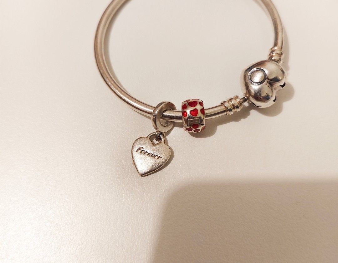 Pre-loved Pandora Daughter Charm (Category: Charms) located in Manila. Submitted by rivantolin (Listing ID 1424105470, Image 2). Description: 100% Authencity Guaranteed Fix Price! -DM me for more information and pictures.