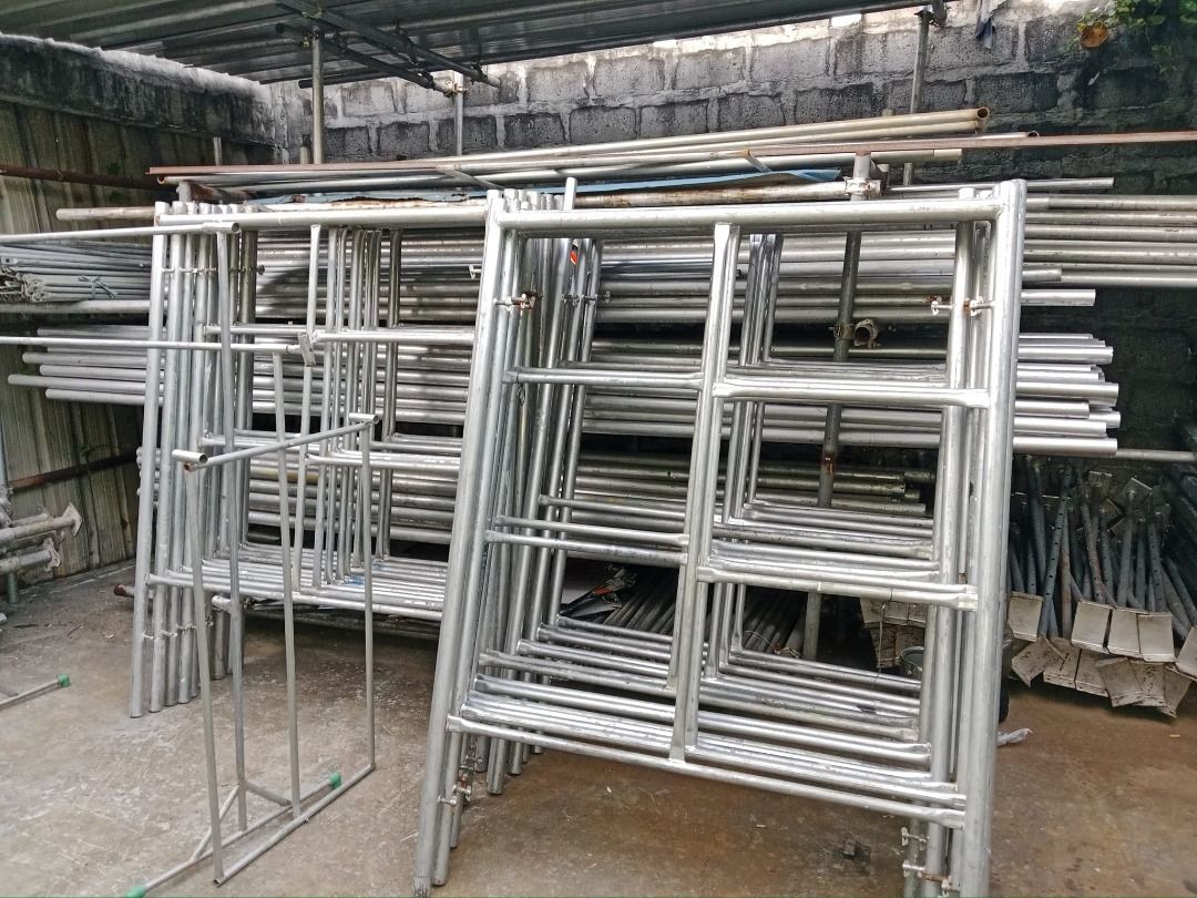 Scaffolding Frames, Pipes, Clamps, Wheels, and Accessories (Category: Construction & Building Materials) located in Quezon City. Submitted by herez.esteban (Listing ID 1423980676, Image 1). Description: 09268992470 is our contact number for your inquiries on scaffolding items for rent. - Scaffolding frames, pipes, clamps, wheels, and accessories available. - Perfect for construction needs. - Multiple pieces in stock. - Items are sold separately. 
