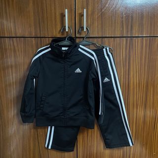 (Category: ) located in . Submitted by 3MCloset (Listing ID 1424005654, Image 1). Description: .