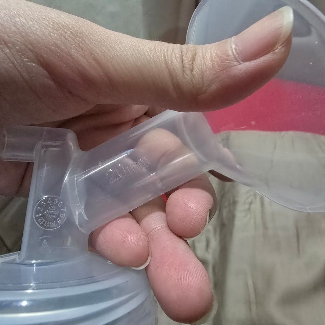 Spectra Flange 20mm (Category: Breastfeeding & Bottle Feeding) located in Manila. Submitted by cat.dee (Listing ID 1424080372, Image 2). Description: Good as new. Used twice only - Size: 20mm.