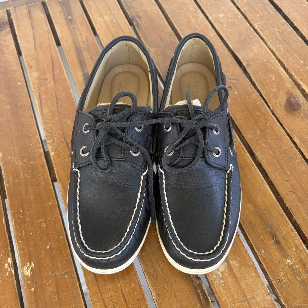 Sperry Top-Sider Boat Shoes - Black (Category: Loafers) located in Bulacan. Submitted by speczone (Listing ID 1424025299, Image 2). Description: Can pass as brand new! really great in person, still crispy. - Sperry Top-Sider boat shoes - Black leather - Stylish design with white stitching - Contrasting grey fabric detail - Lace-up closure - Durable sole - Sperry Top-Sider logo on insole - Made in Bangladesh.