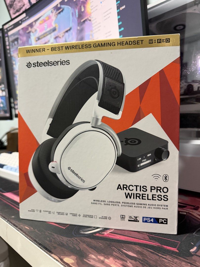 SteelSeries Arctis Pro Wireless Gaming Headset
