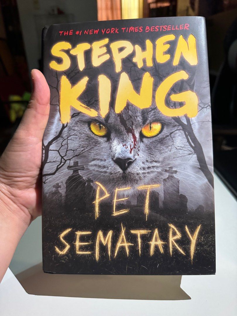Stephen King Pet Sematary (Category: Storybooks) located in Pasay City. Submitted by lipatbahay.com.ph (Listing ID 1423988859, Image 1). Description: - Stephen King's 'Pet Sematary' book. - Features the classic cover with a cat. - Includes the spine title and author. - Back cover quote: '...SOMETIMES DEAD IS BETTER.'.