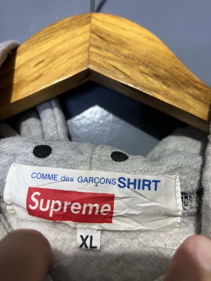 Supreme x CDG (Category: Coats, Jackets and Outerwear) located in Pagadian. Submitted by chiccsilog (Listing ID 1424093928, Image 2). Description: Excellent Condition 9.5/10 color rate 25x27 (L to Xl) no issue.
