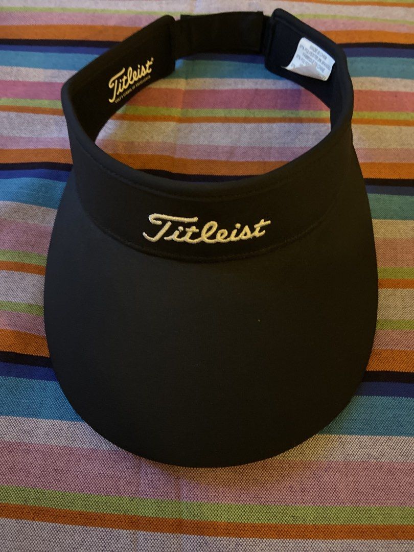 Titleist Black Visor (Category: Hats & Beanies) located in Pasig City. Submitted by sandace (Listing ID 1424158352, Image 1). Description: Authentic Like new.