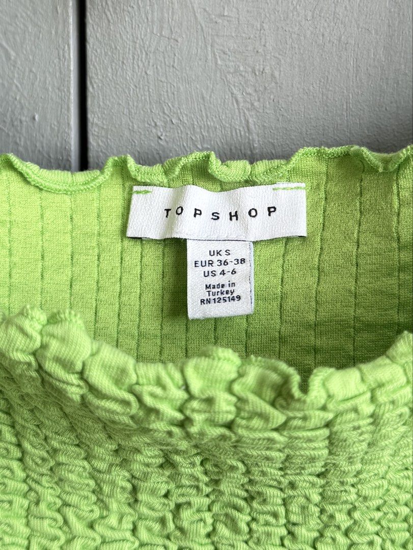 Topshop Green Smocked Crop Top (Category: Sleeveless) located in San Juan City. Submitted by itemsfromkam (Listing ID 1423993567, Image 2). Description: • S on tag, fits up to semi M • smocked, vibrant green.