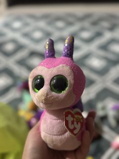(Category: ) located in . Submitted by aidamuzamir (Listing ID 1424133328, Image 1). Description: .