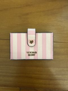 由 everythinggg_u_need (刊登 ID 1424020038，圖片 1) 提交，位於 的 (類別：)，說明：。