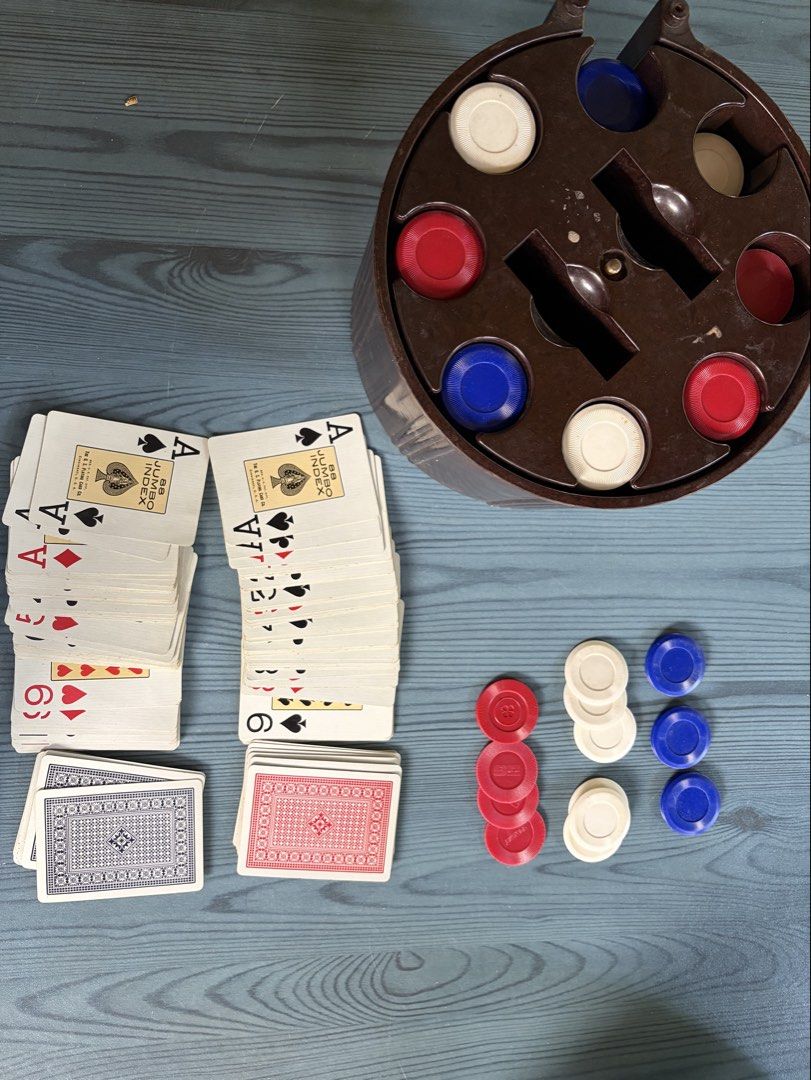 Vintage Poker Set with Cards and Chips (Category: Board Games & Puzzles) located in Quezon City. Submitted by indycorner (Listing ID 1424043333, Image 1). Description: - Vintage poker set - Comes with a brown carrying case - Features poker chips in different colors - Case has slots for chip organization ➡️ Red deck - complete ➡️ Blue deck - missing 1- #6 card MOP: Gcash, BPI, BDO Via Grab, Lalamove. SF C/o buyer.